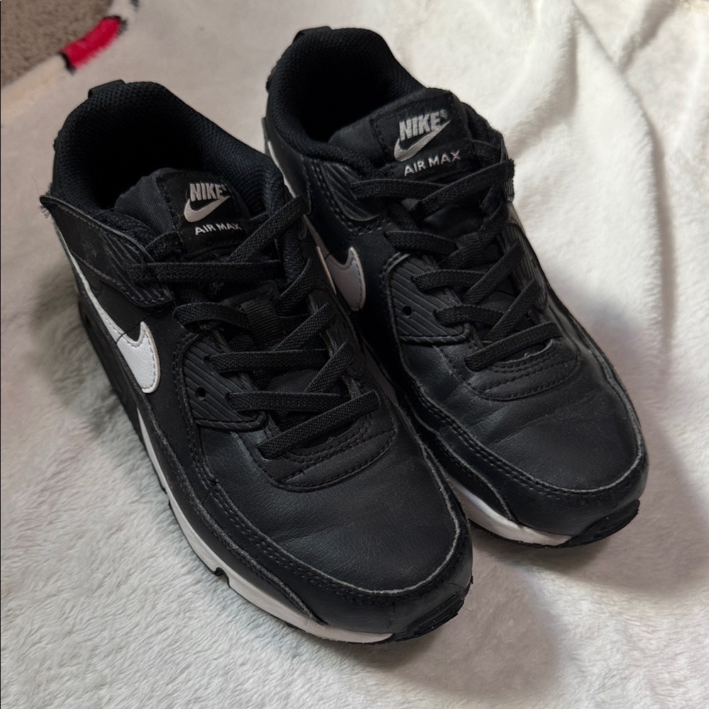 Nike Air Max 90 EasyOn size 3Y